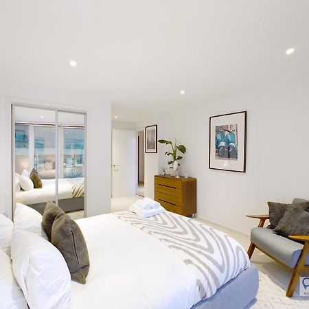 Deluxe Two Bed Apartment With River & City View ロンドン エクステリア 写真