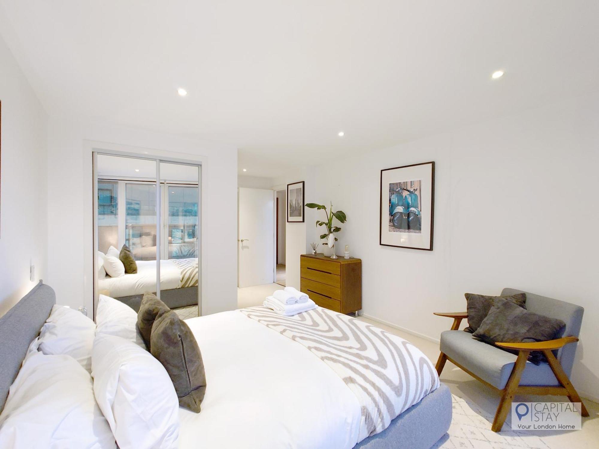 Deluxe Two Bed Apartment With River & City View ロンドン エクステリア 写真