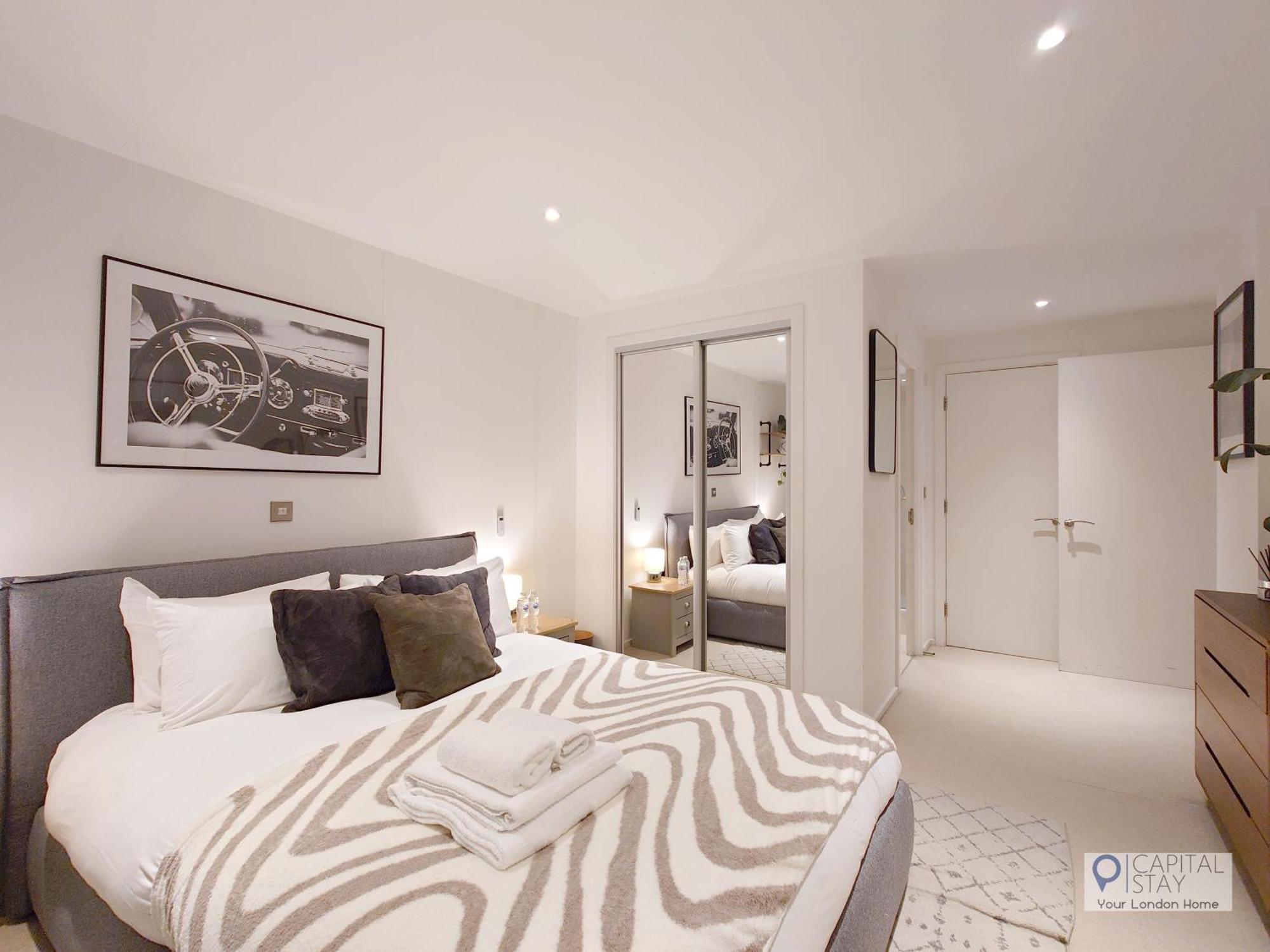 Deluxe Two Bed Apartment With River & City View ロンドン エクステリア 写真
