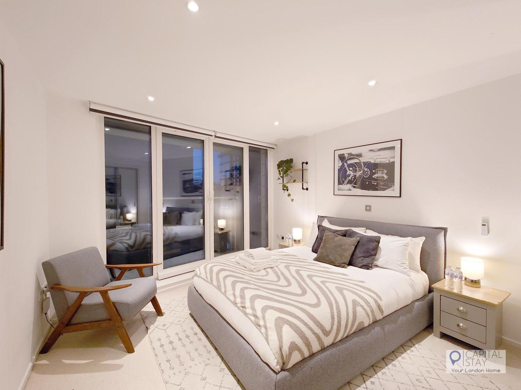 Deluxe Two Bed Apartment With River & City View ロンドン エクステリア 写真