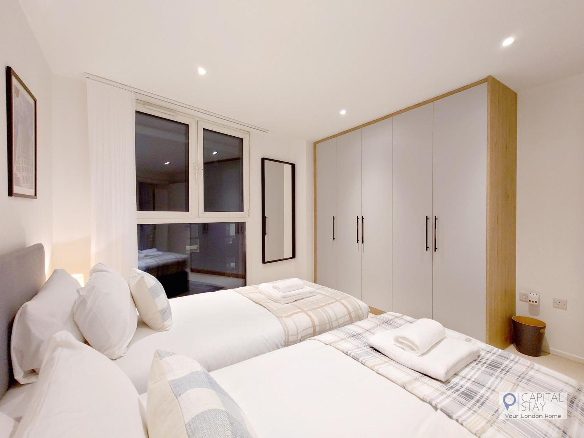 Deluxe Two Bed Apartment With River & City View ロンドン エクステリア 写真