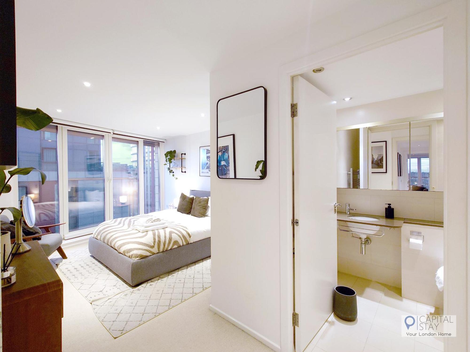 Deluxe Two Bed Apartment With River & City View ロンドン エクステリア 写真