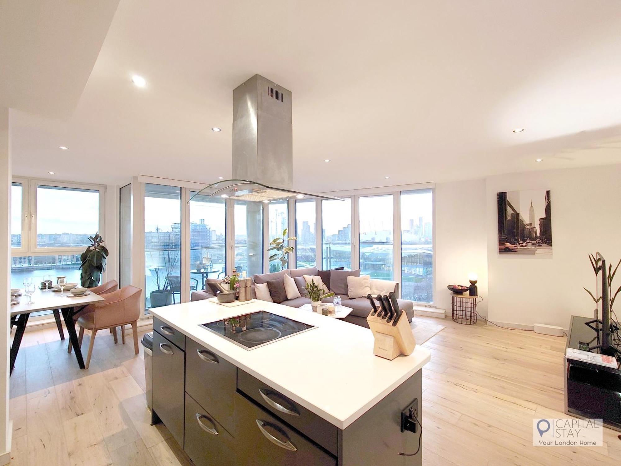 Deluxe Two Bed Apartment With River & City View ロンドン エクステリア 写真